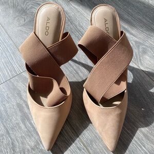 ALDO - Pointed Toe Heels with Crossover Elastic Straps in Tan/Beige - Size 6.5